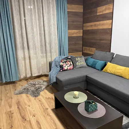 Mvs Gardens D42 公寓式酒店 波罗维茨