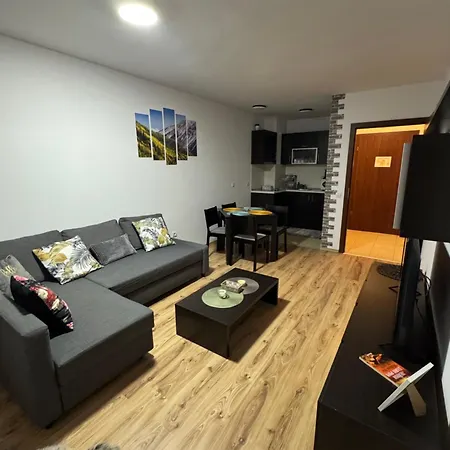 Gardens Mvs D42